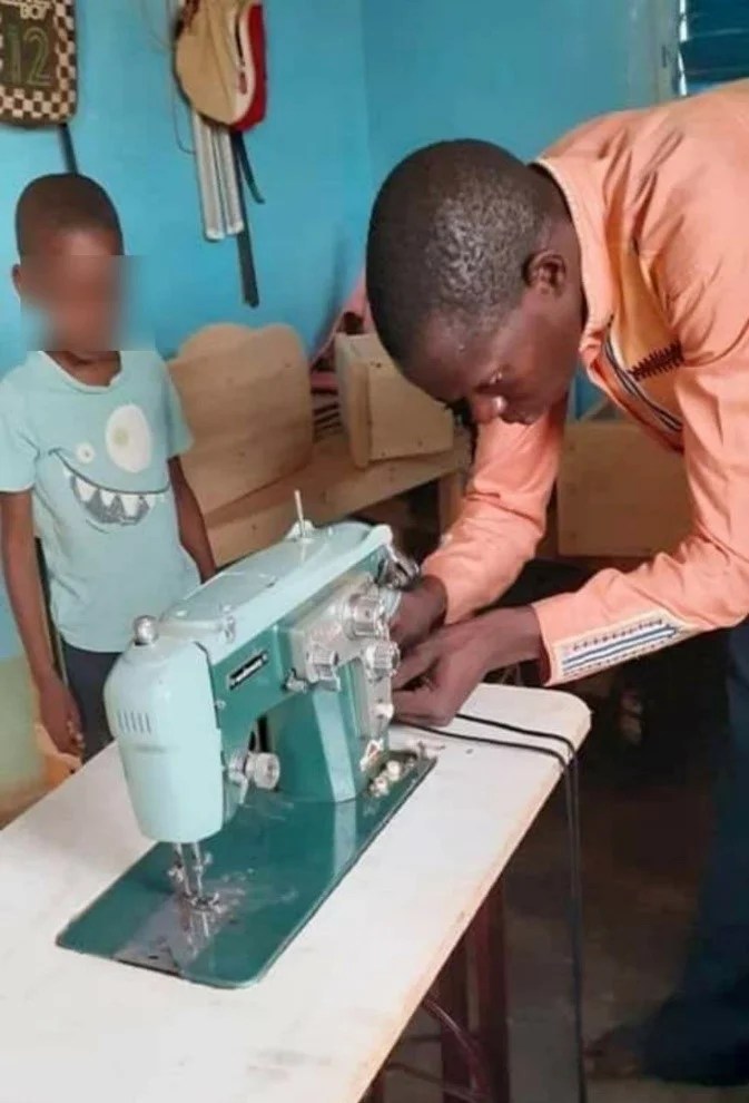 Sewing Machine to support pastor West Africa SIM UK