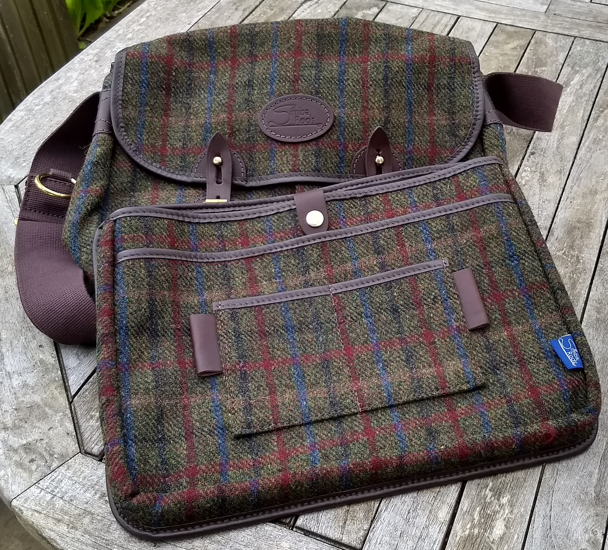 Strathearn 16" Harris Tweed bag Simba Rods