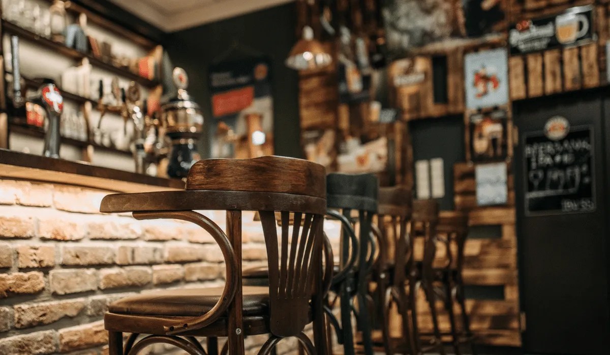 14 Best Bar Stools in Singapore 2023 to Gey