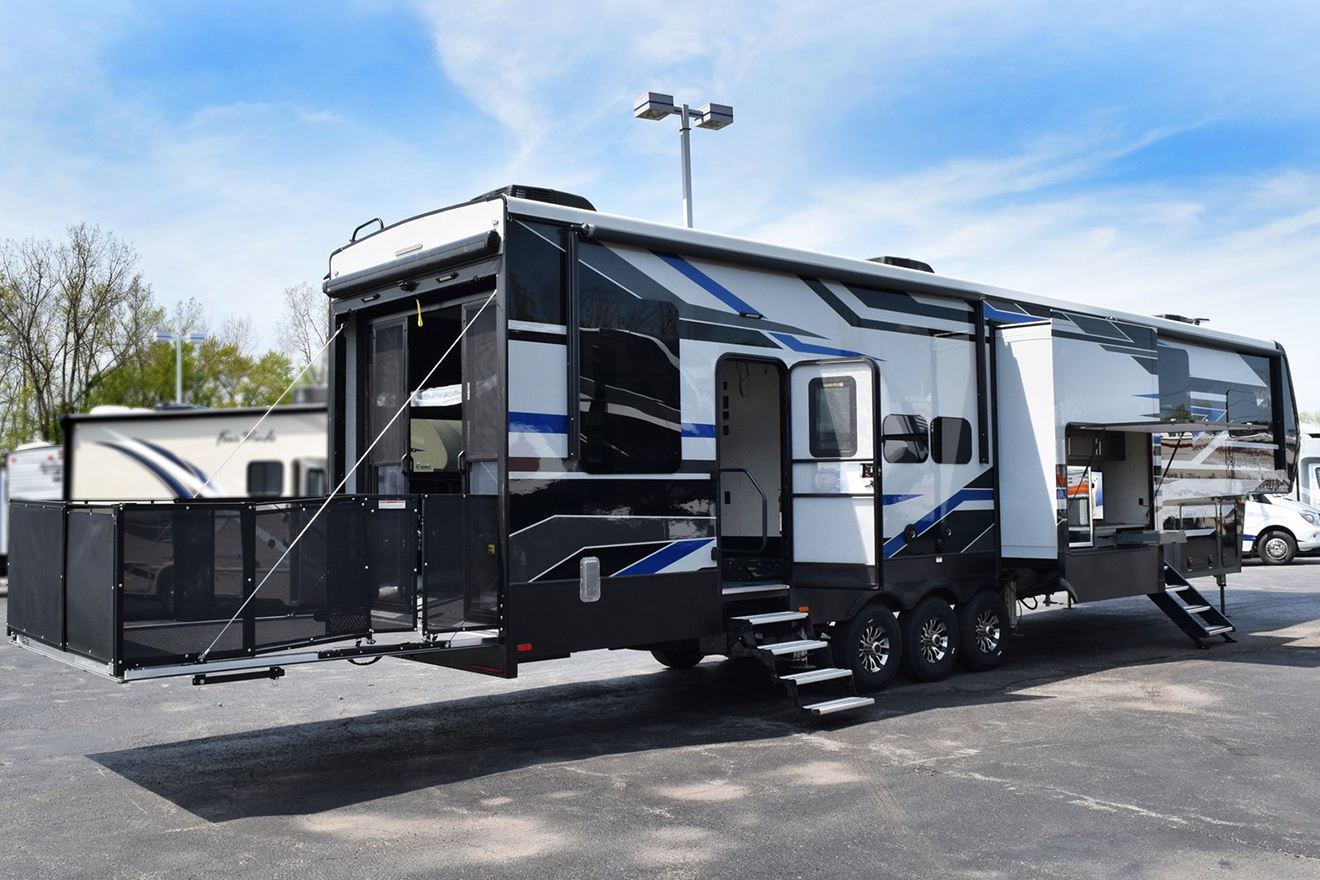 Keystone RV Repair Service Centre in Simi Valley - Simi Center