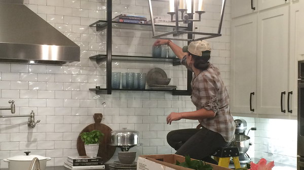 Fixer Upper Season 3 Episode 1