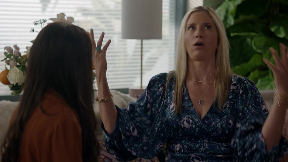 Screencaps of Modern Family Season 10 Episode 8