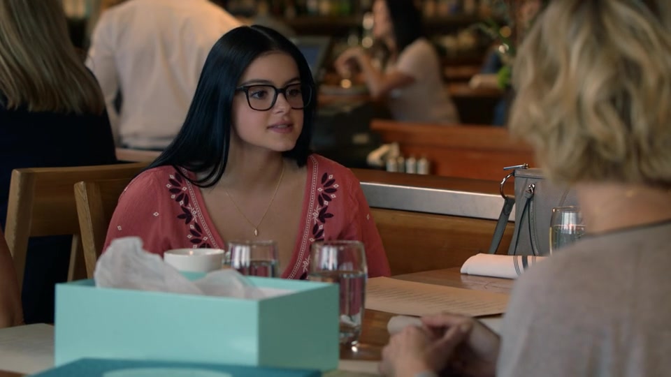 Screencaps of Modern Family Season 10 Episode 8