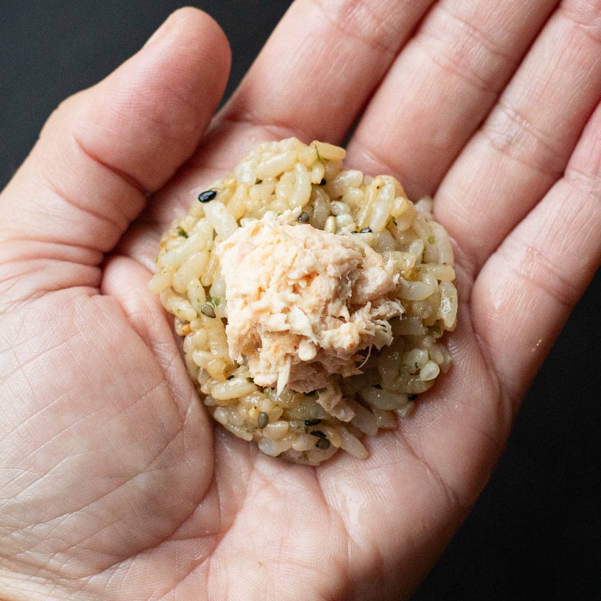 Easy Korean Rice Ball Recipe (How to Make Jumeokbap)