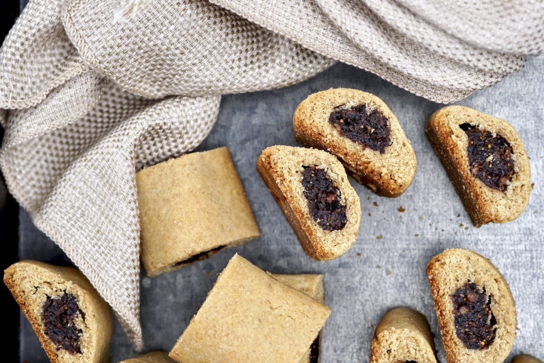 Homemade Whole Wheat Fig Newtons Simmer + Sauce