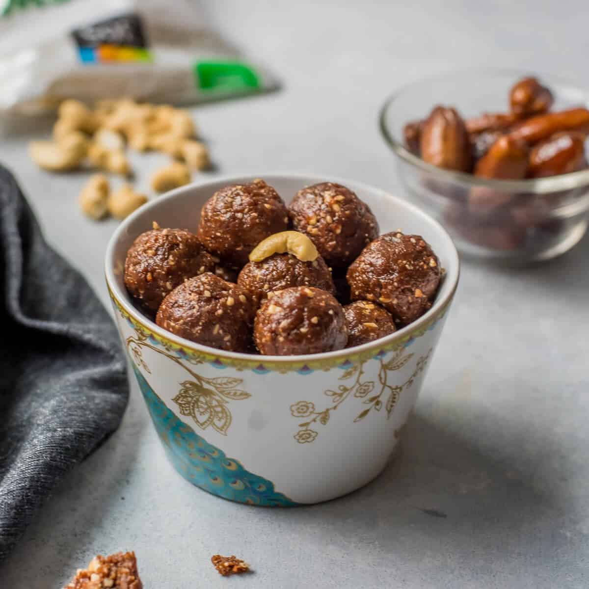 15minute Chocolate Date Balls (Energy bites) Simmer to Slimmer