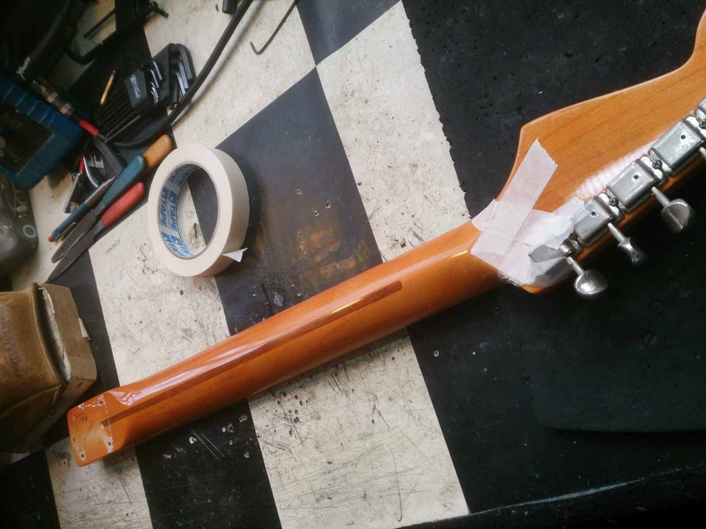 How to fix sticky guitar neck Simon Morel