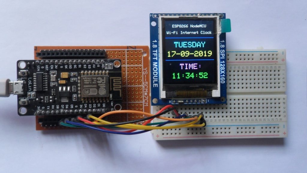 ESP8266 NodeMCU Clock with ST7735 TFT