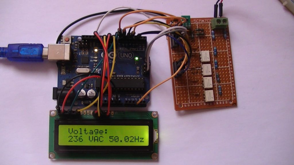 Arduino Based Autoranging ACDC Voltmeter with TRMS Simple Projects