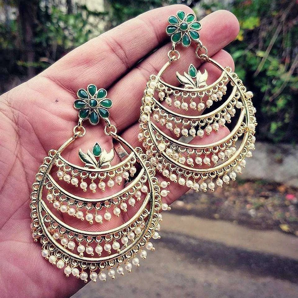 Trendy earring design