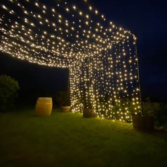 20 Stunning String Light Ideas to Decorate Your Backyard
