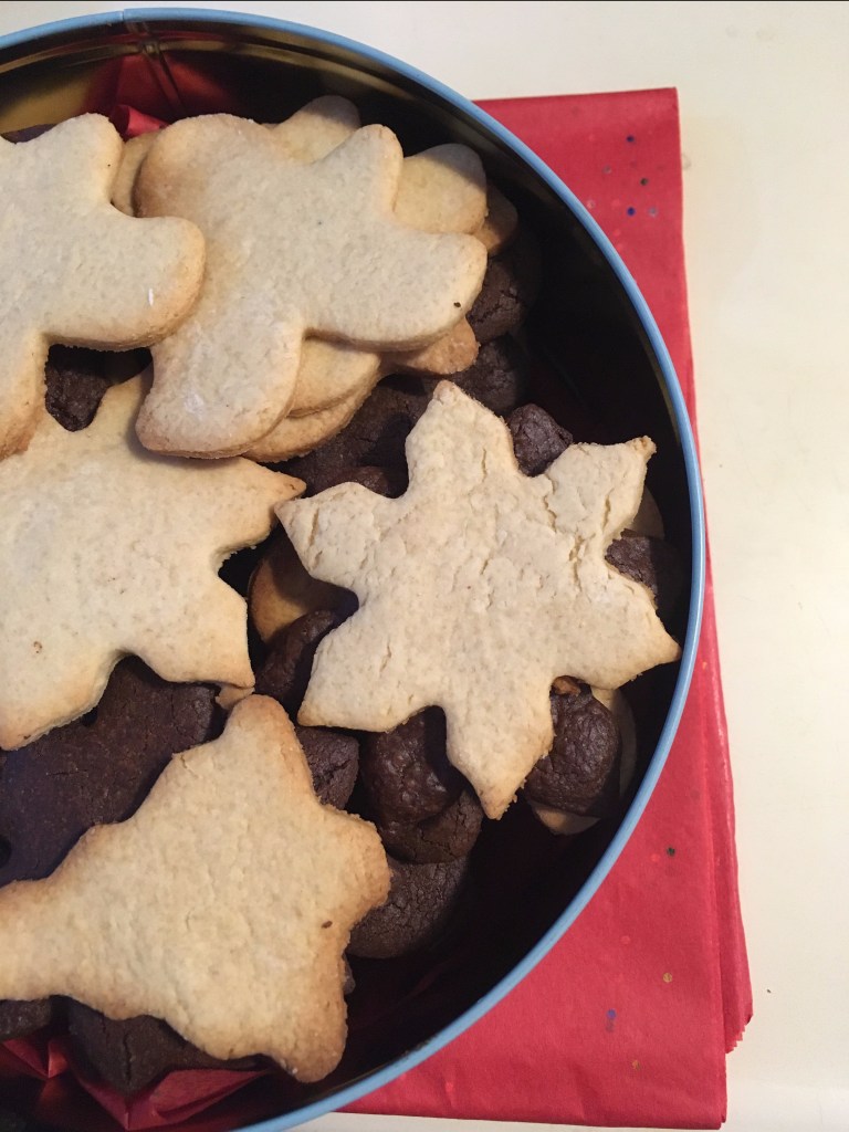 Biscuits de Noël version sans gluten au chocolat et classiques aux