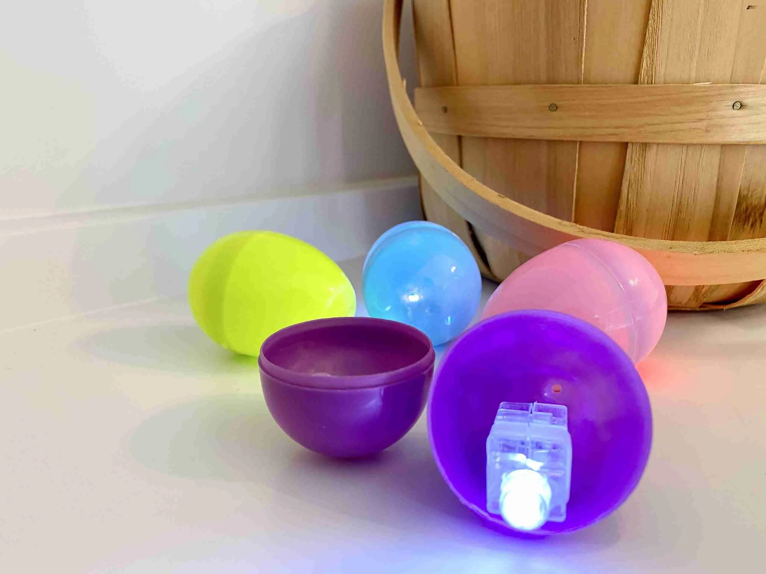 12 Simple and Fun Party Games Ideas for Adults Simple Purposeful Living