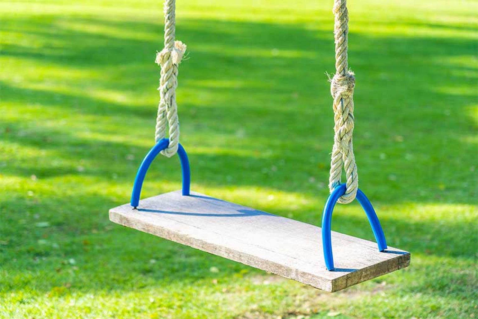 Best Trampoline Swing & Benefits with DIY Trampoline Swing Ideas