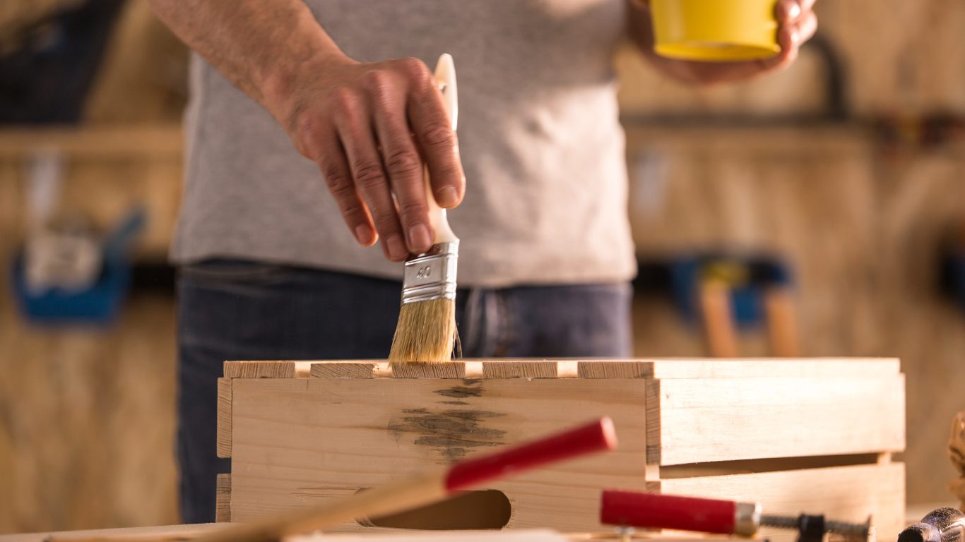 How Long Should Paint Dry Before Putting Furniture Back? Simplewoodworker