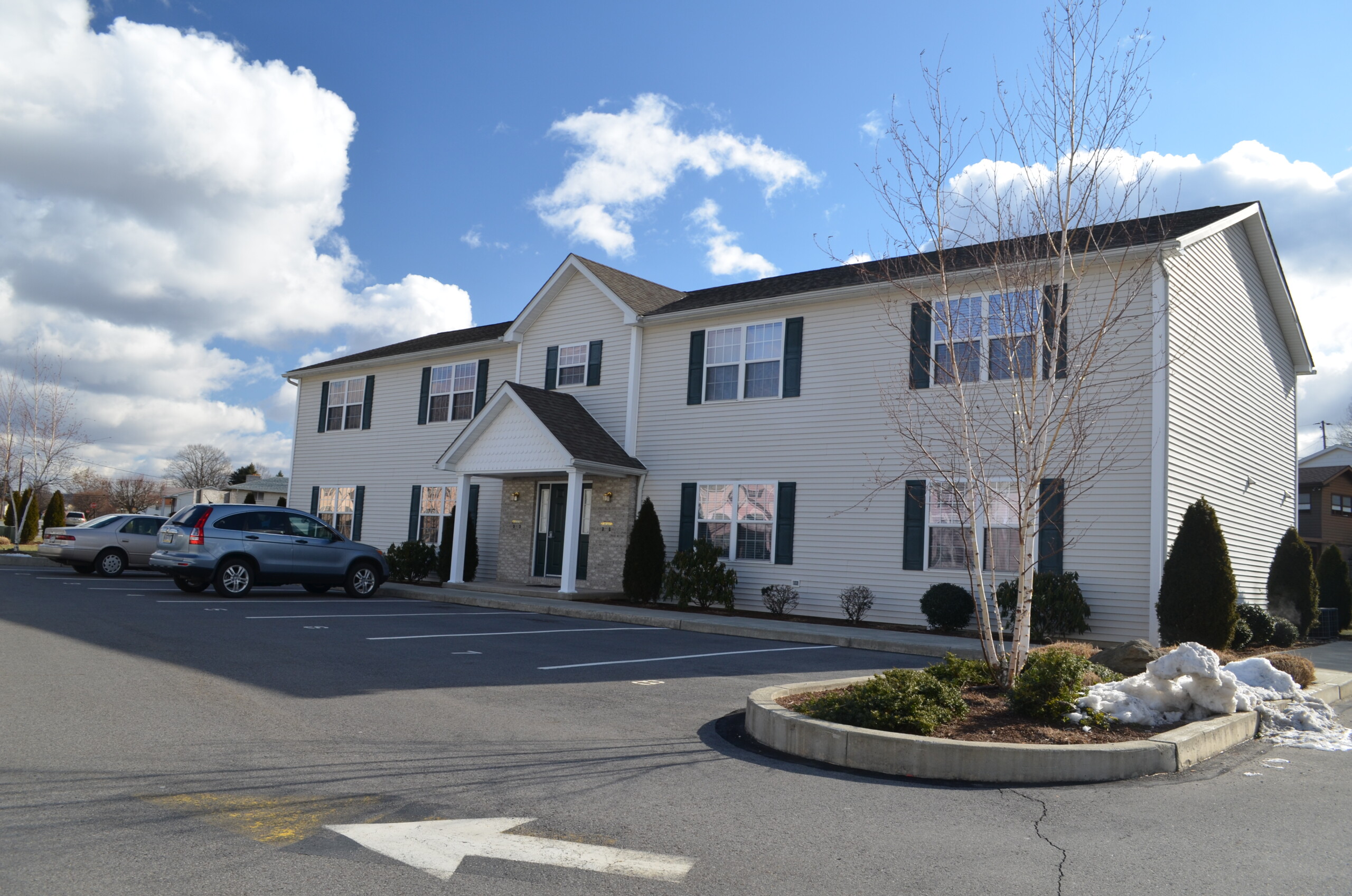 Moosic Realty Simplex MultiFamily