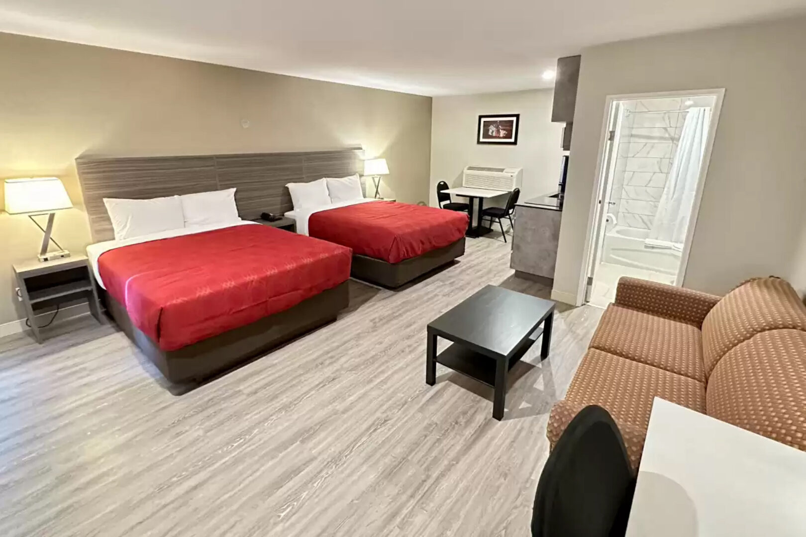 Choice Hotels Canada opens Econo Lodge Inn & Suites… STAY Magazine