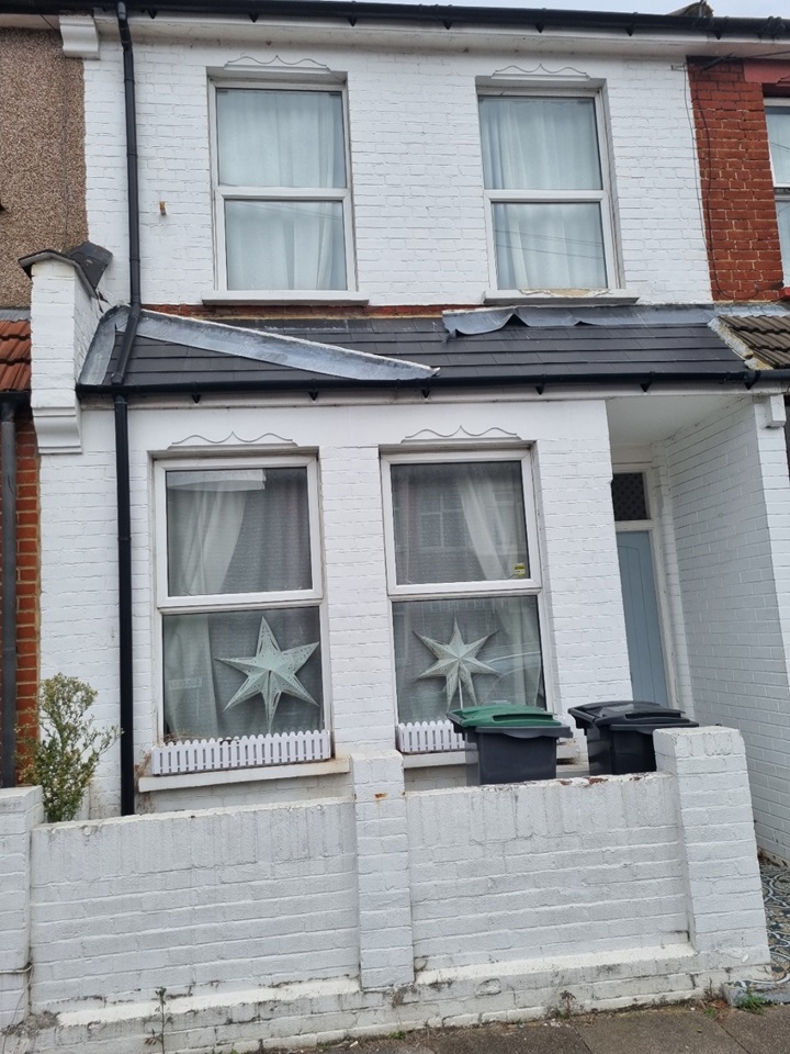 Rosebery Avenue, N17 9SE Simplicity Lets