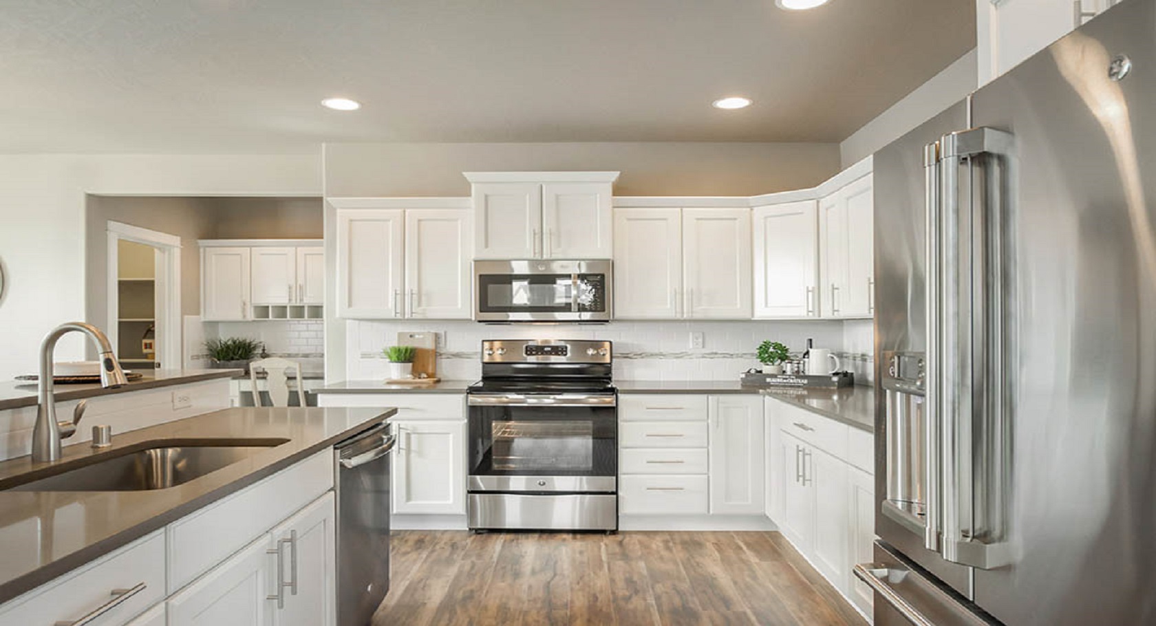 Home Builders in Redmond Oregon, Boise Idaho, & Washington Home