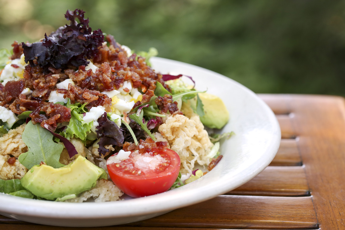 DON’T MESS WITH HOUSTON’S Simply Buckhead