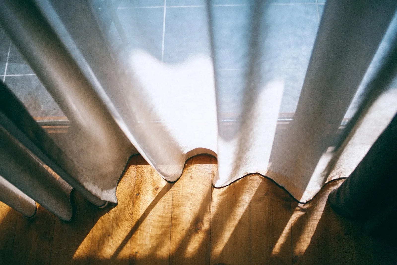 Top 7 Best Soundproof Curtains — Let’s Choke Some Noise