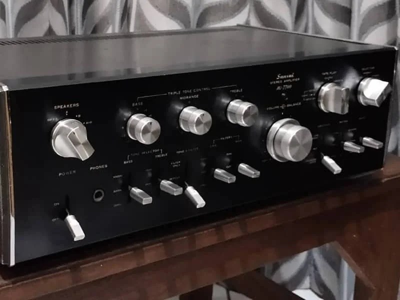 How to Choose Amplifier for Speakers? Complete Review