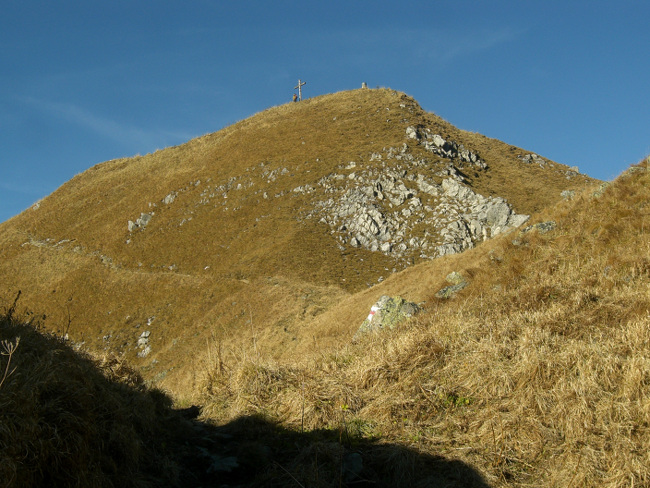 Tag 2: Das Kreuz in Sicht - noch wenige Meter bis zum Gipfel