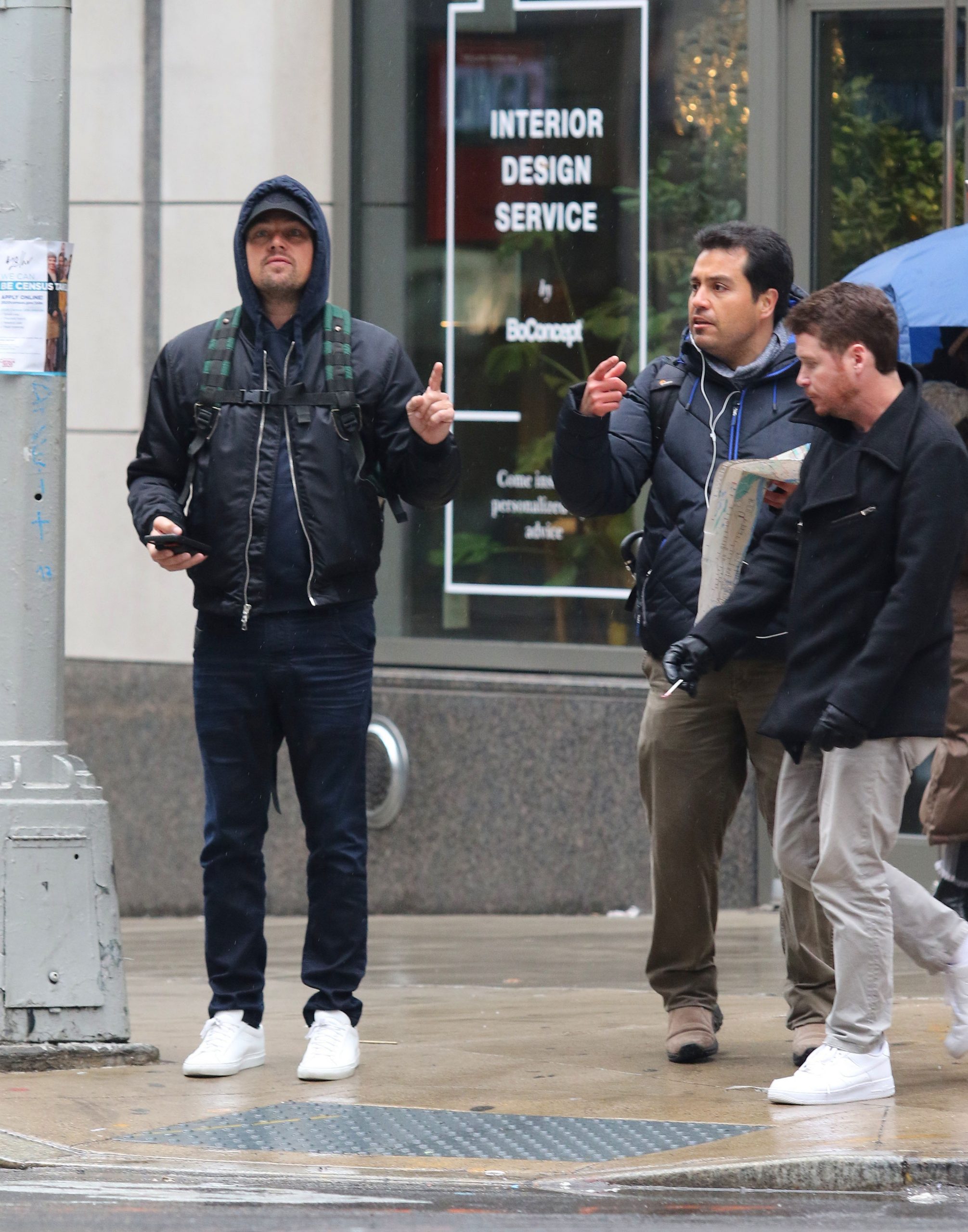 Leonardo DiCaprio Seen Sweetly Giving a Stranger Directions in New York