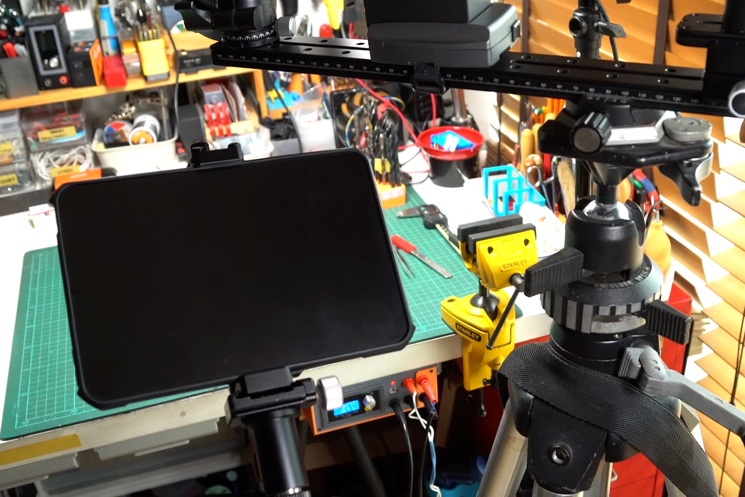 [Review] MiniFocus QuickRelease iPad/Tablet Tripod Mount Adaptor