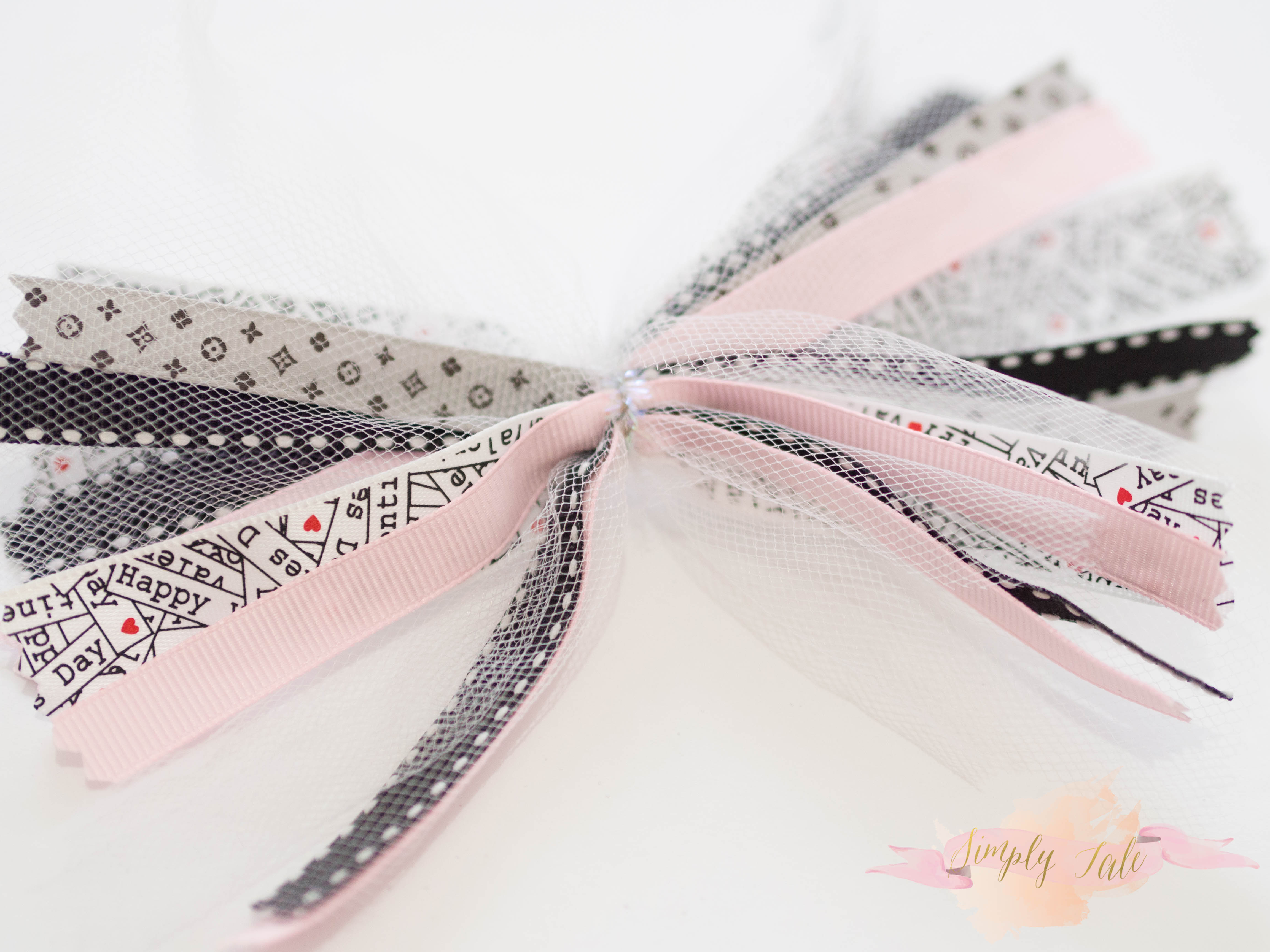 {DIY} Tulle and Ribbon Scrap Bows Simply Tale