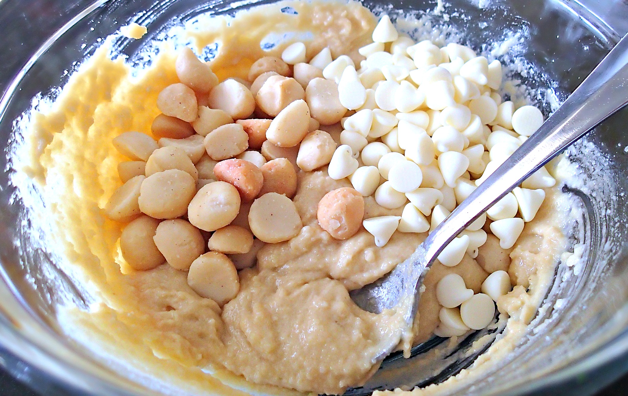 Almond Flour White Chocolate Macadamia Nut Cookies! Simply Taralynn