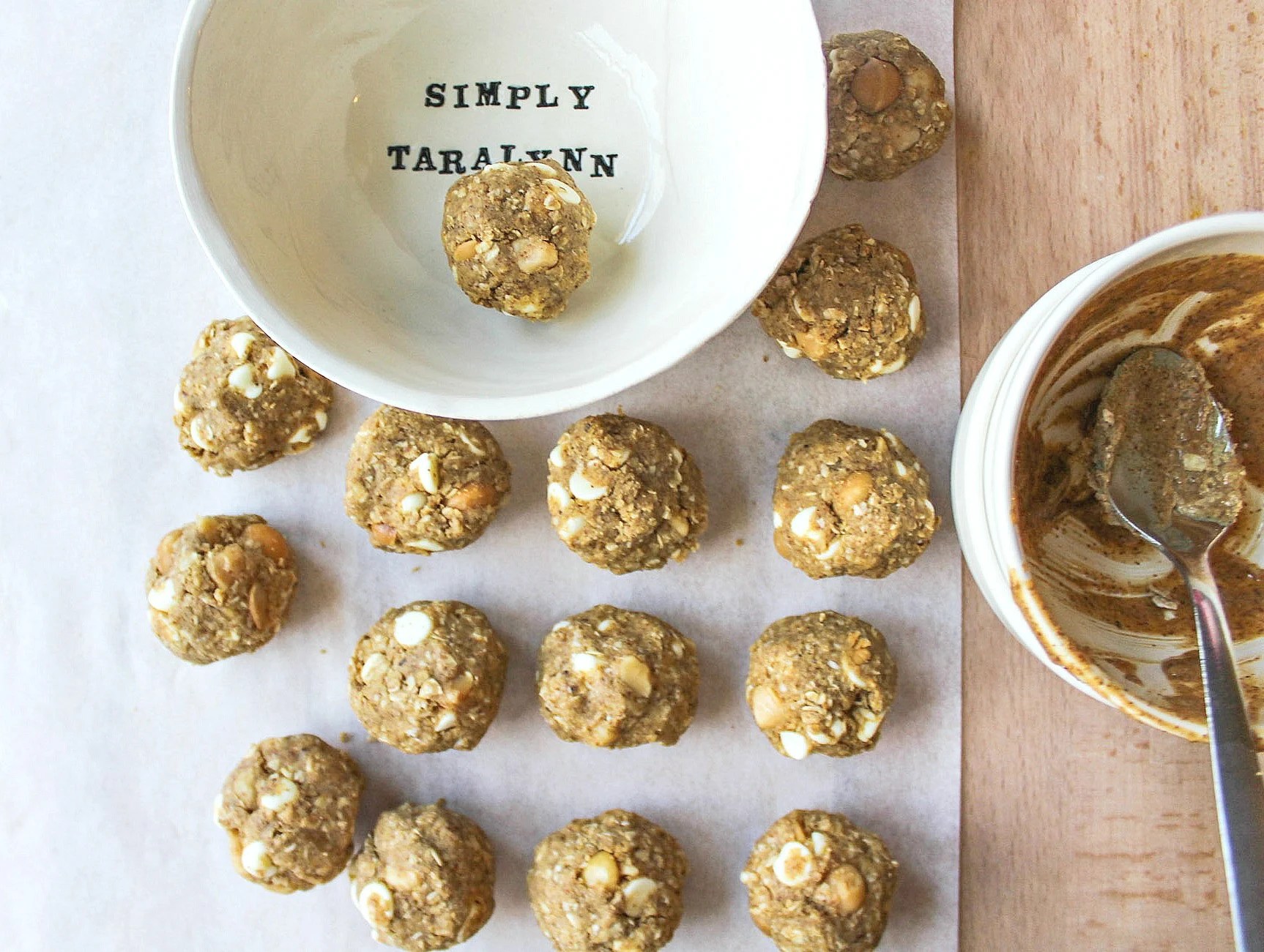 White Chocolate Macadamia Nut Energy + Protein Balls! Simply Taralynn