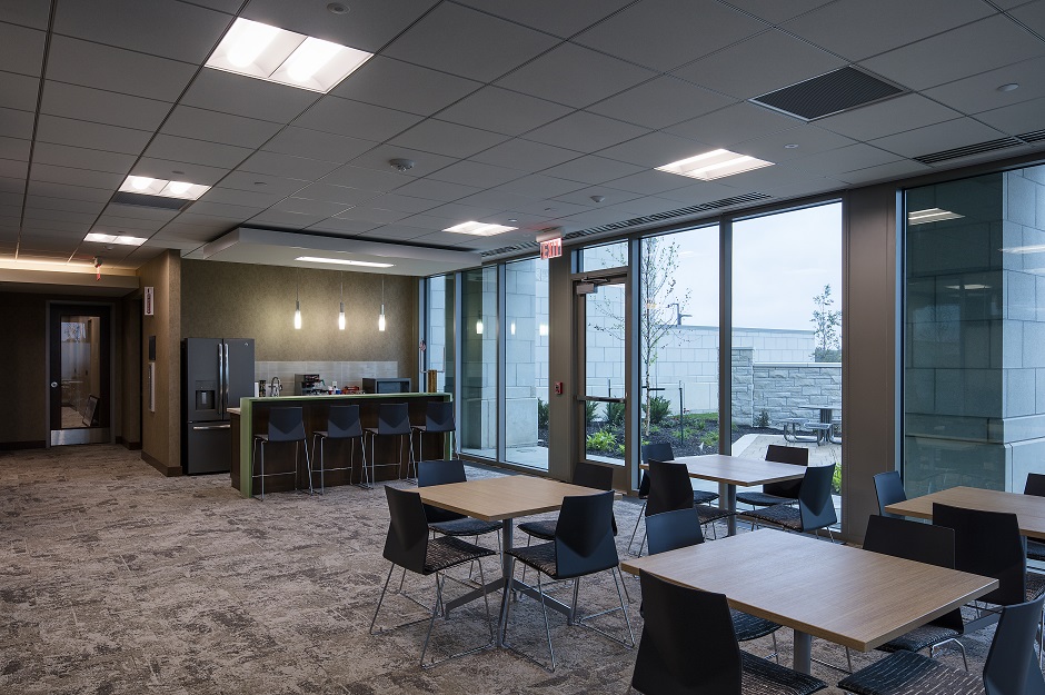 AMERICAN AGCREDIT WICHITA HEADQUARTERS Simpson Construction Services