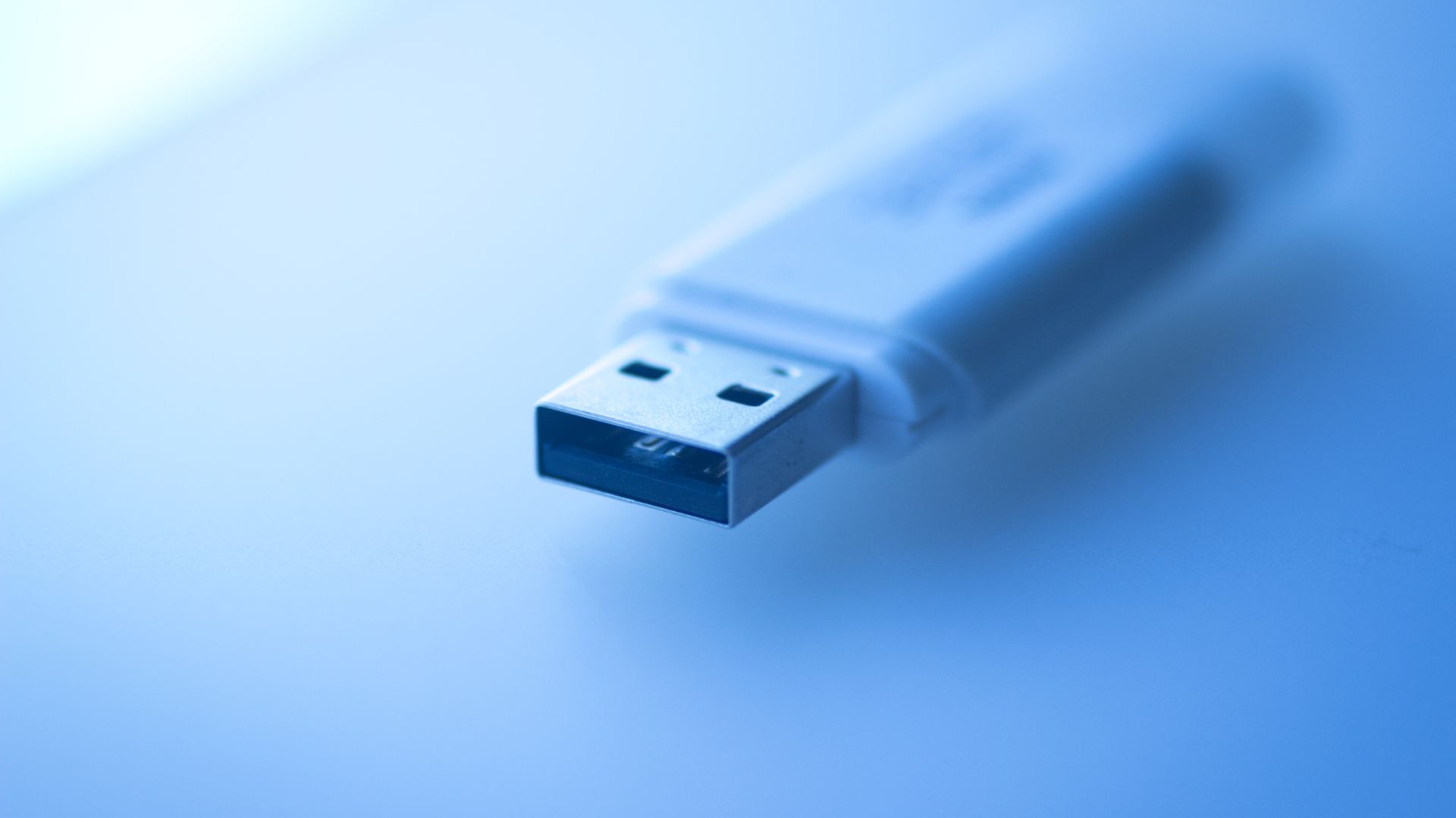 What is a dongle and when should you avoid using one SimRush