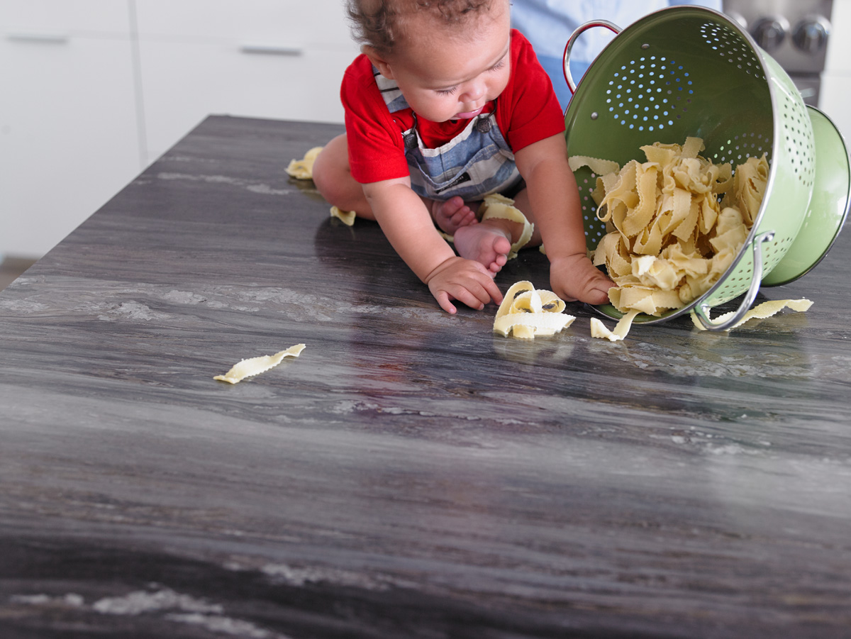 Black Fusion Sims Countertops