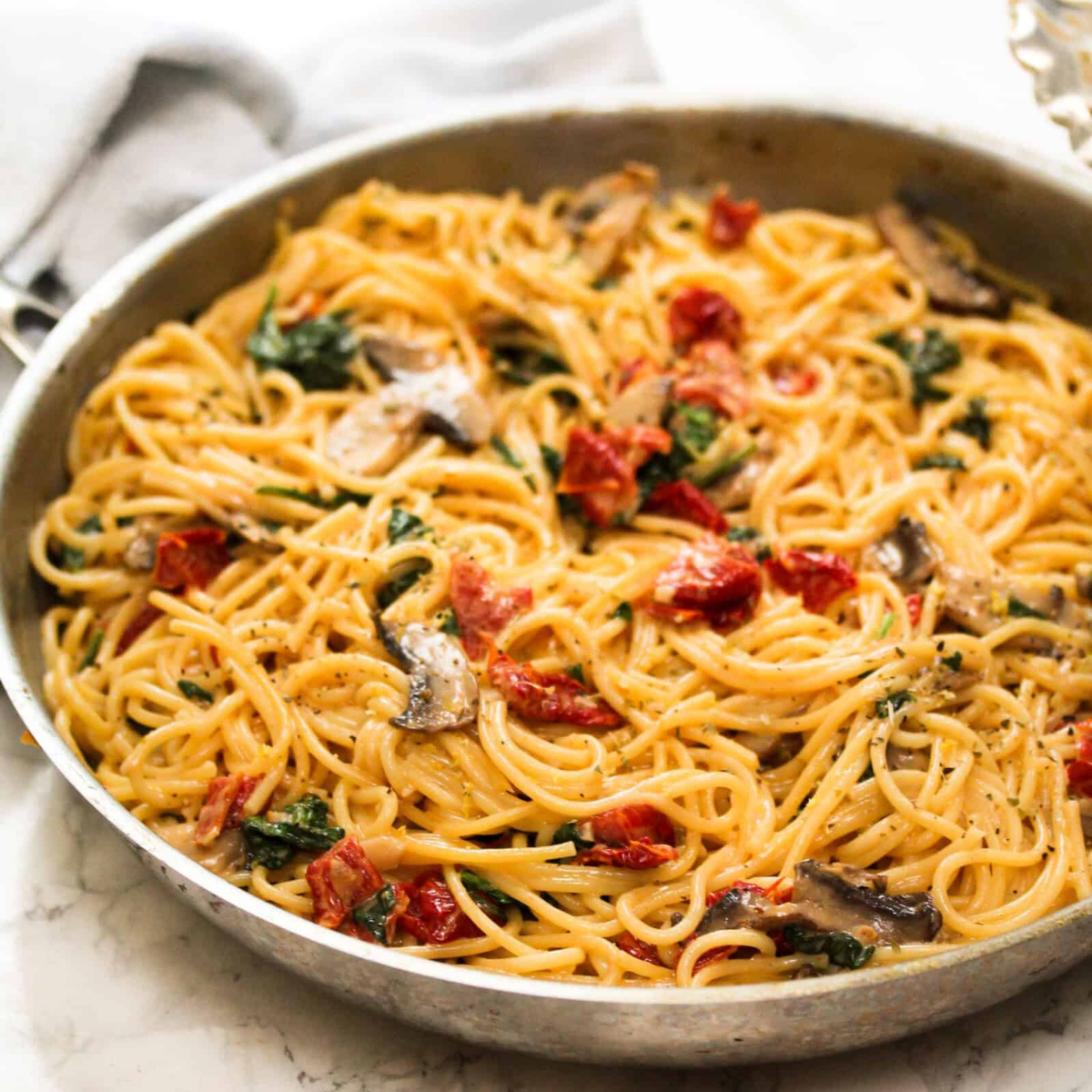 Creamy Mushroom Spinach and Sundried Tomato Pasta Sims Home Kitchen