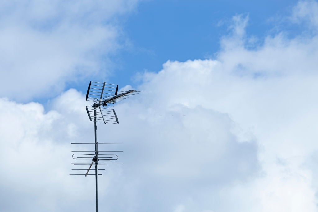 The 6 Best TV Antennas For Rural Areas SIM Tourist