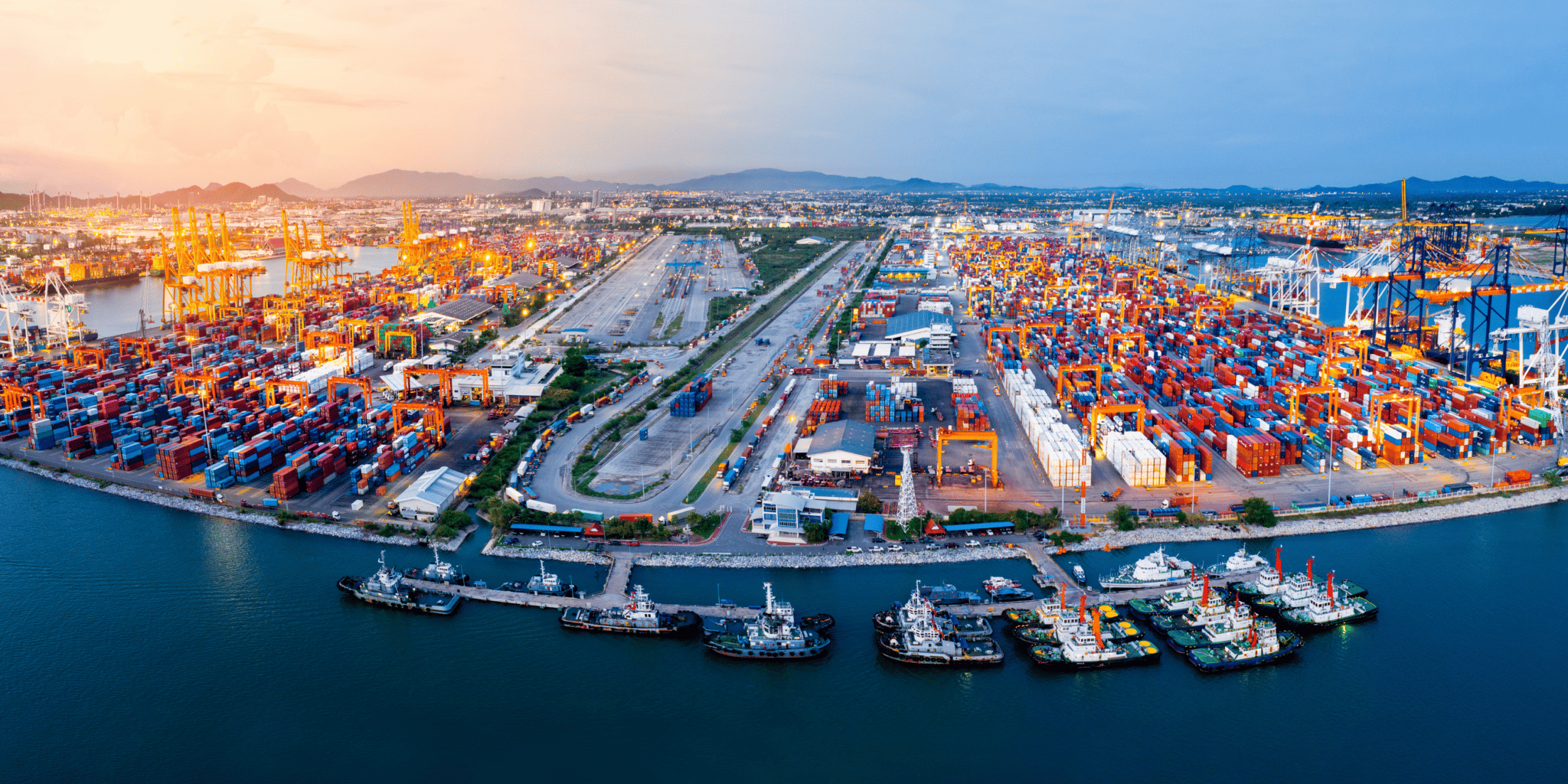 What are the biggest traffic records in ports in 2023?
