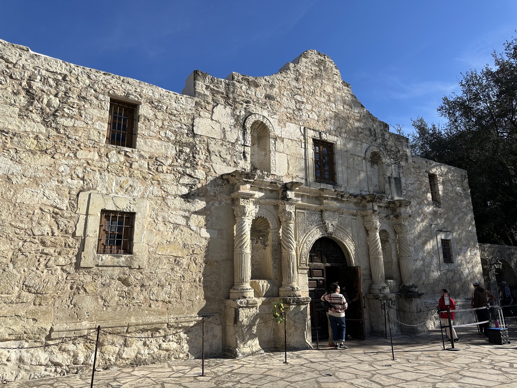 The Alamo Sinclair Trails