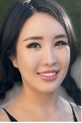 Suki Sin Age, Career, Family, Net Worth, Height, Bio 2024