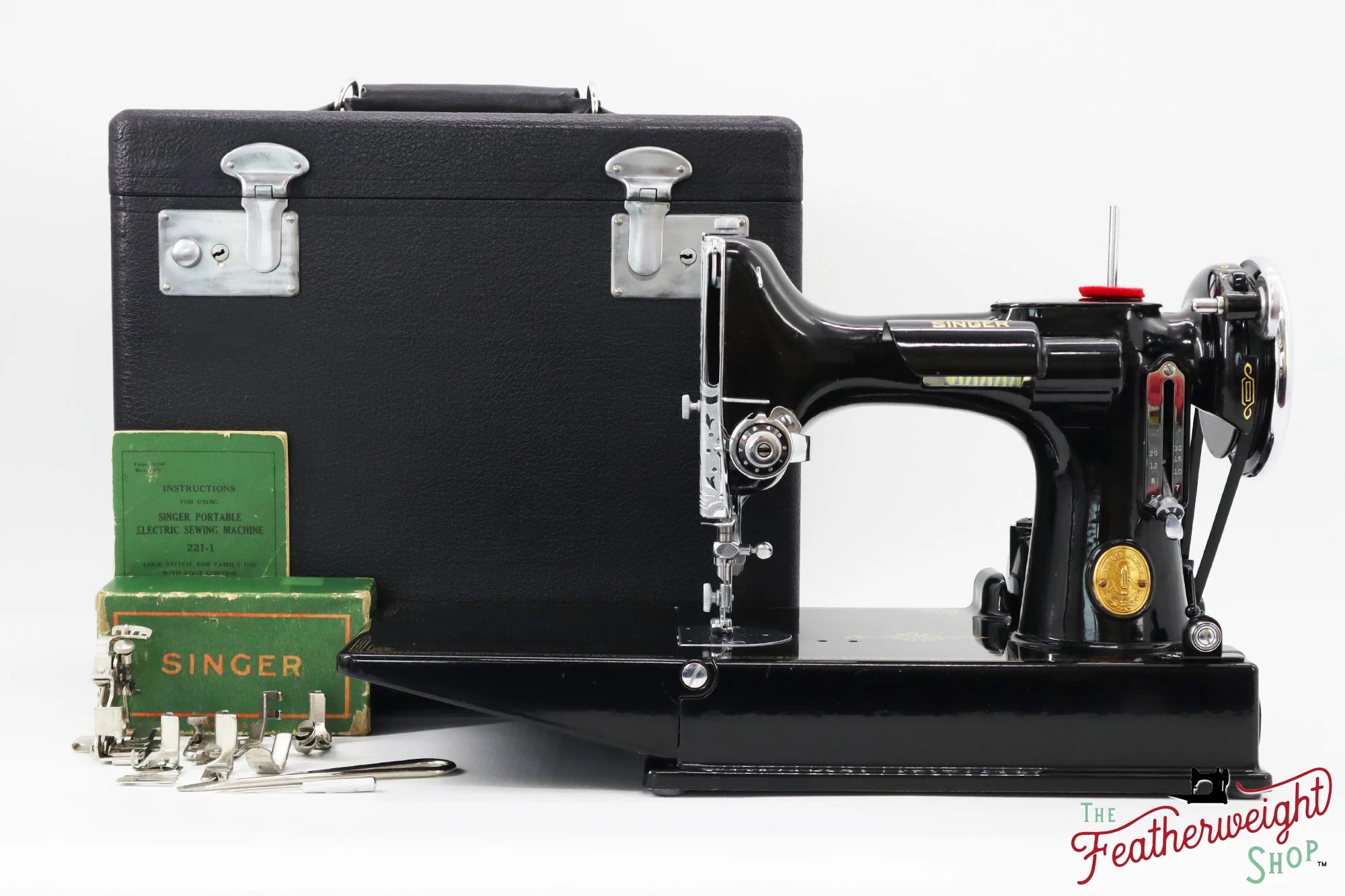 Singer Featherweight 221 Sewing Machine, AF079*** 1938 The Singer