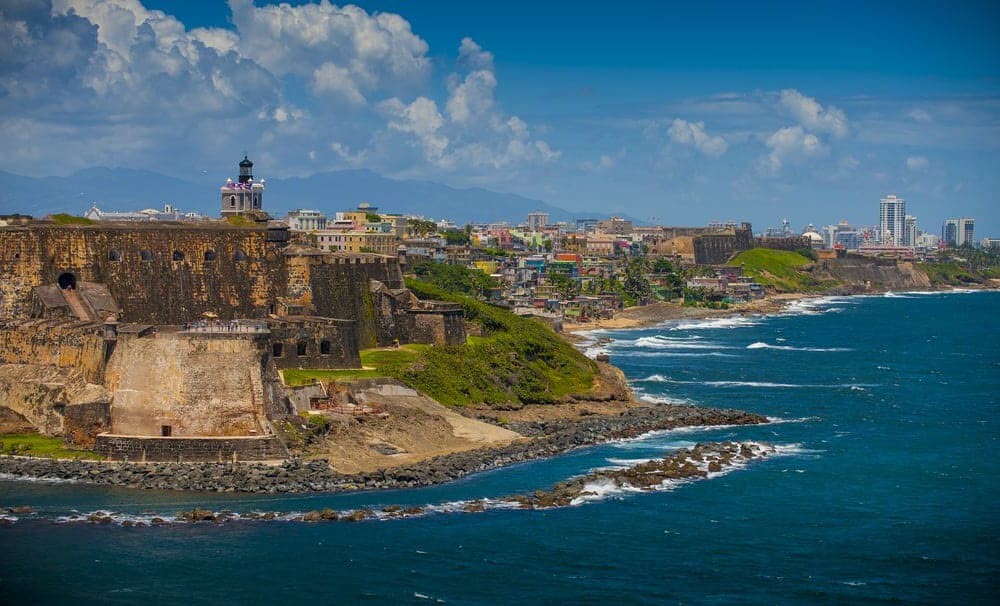 10 Famous Singers from Puerto Rico