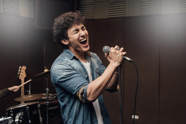 Unlocking Your Upper Range What to drink before singing high notes?