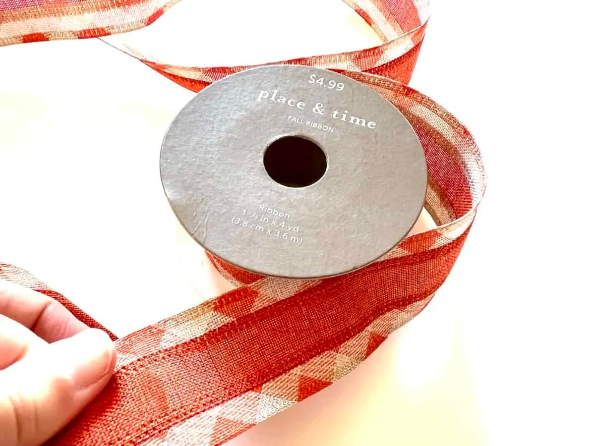 How to Make a Bow with Wired Ribbon (The Easy Way) Single Girl's DIY