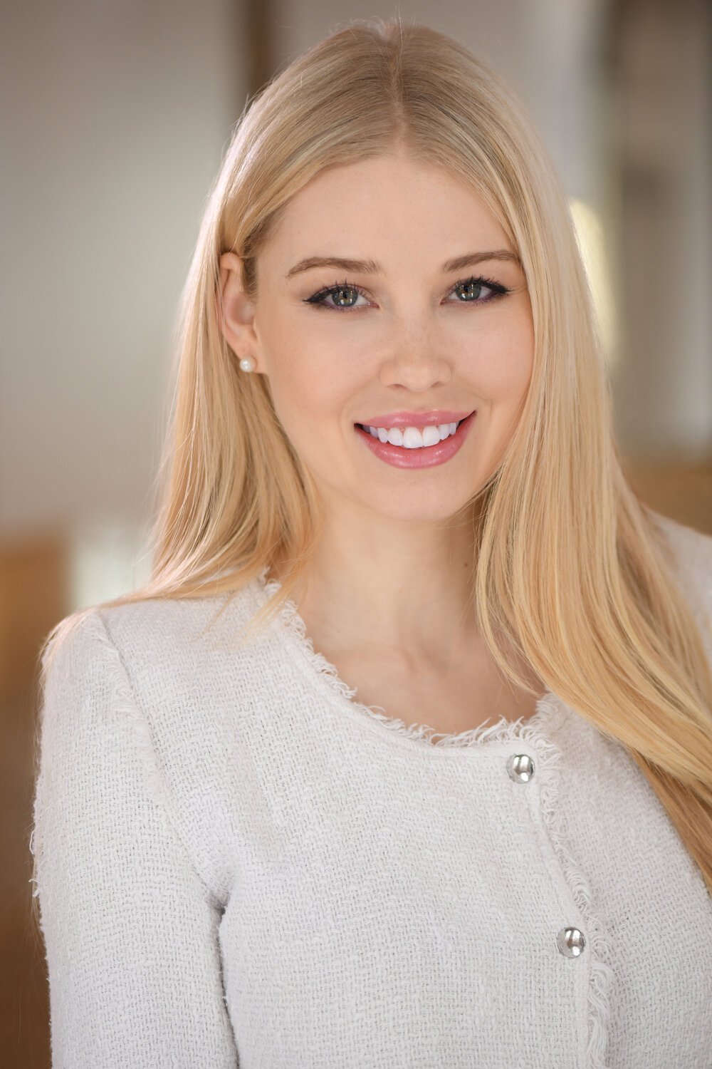 HighEnd Real Estate Trends with Sarah Williams Single Lady Estates