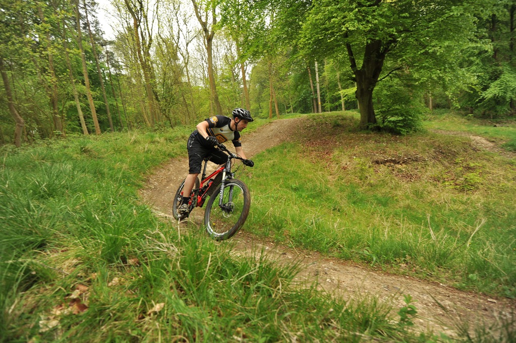 Win a skills coaching session with the CTC and Aston Hill