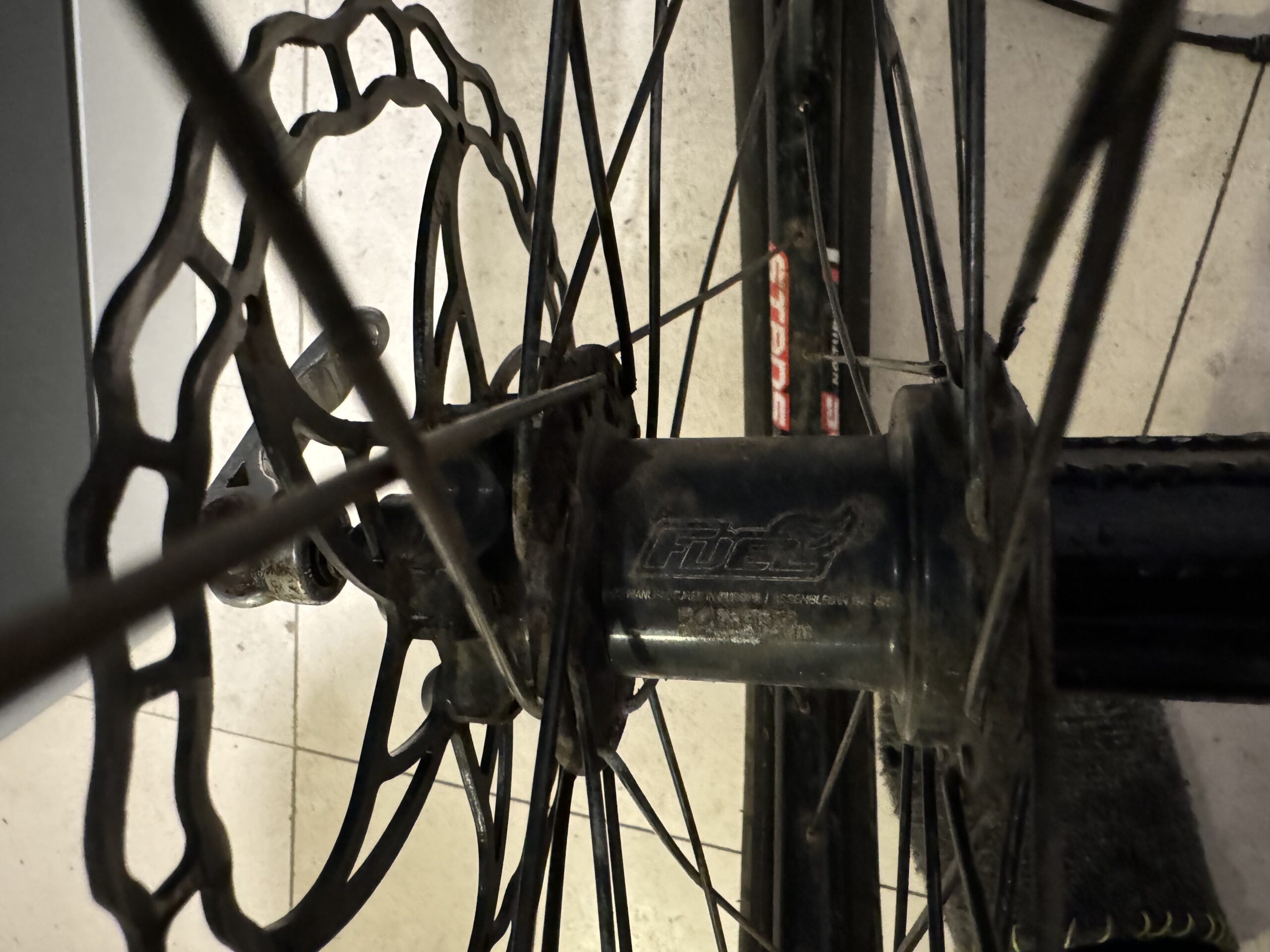 Exceptional 24" kids wheels with Stans ZTR Crest mk3 rims Singletrack