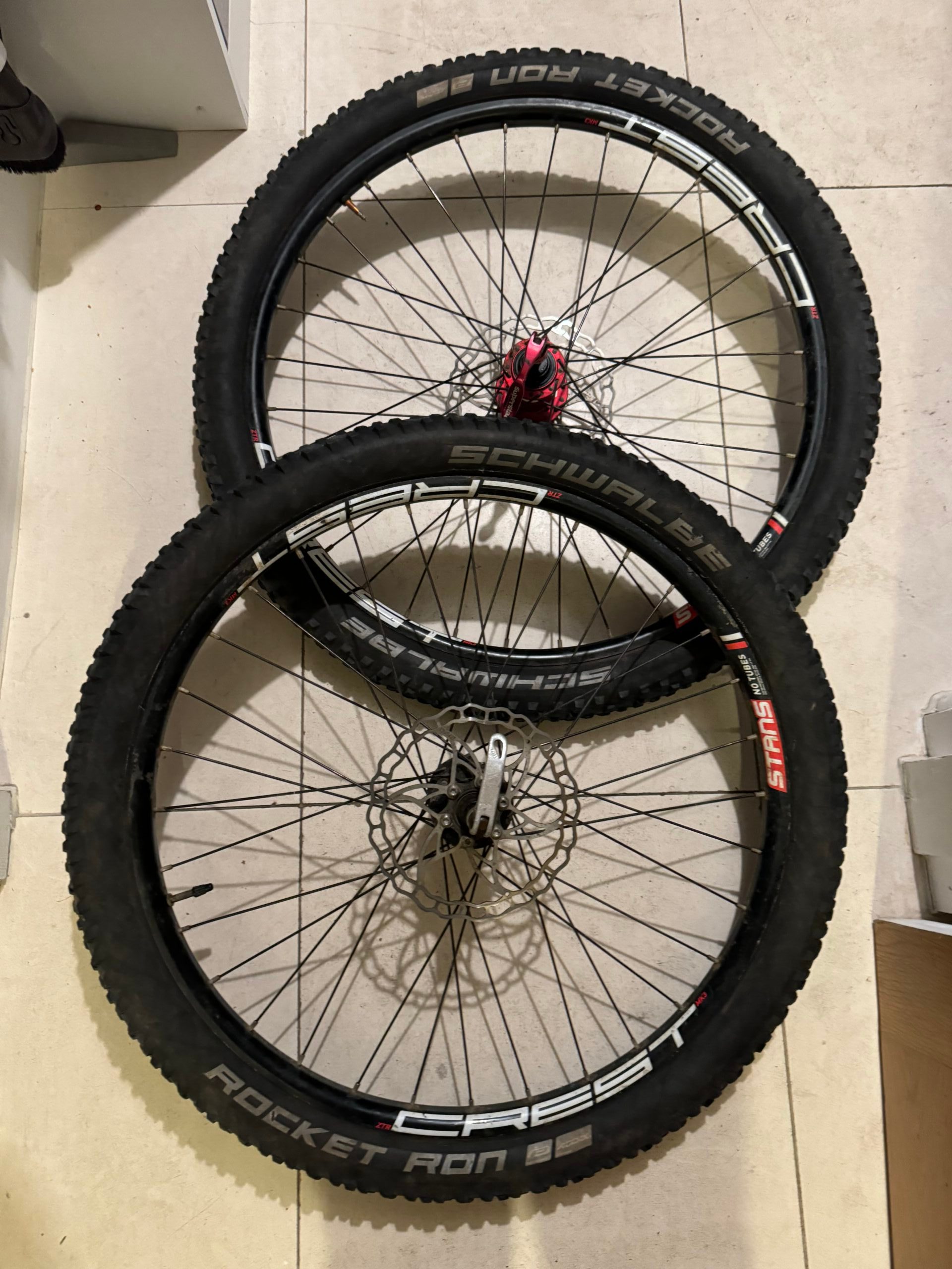 Exceptional 24" kids wheels with Stans ZTR Crest mk3 rims Singletrack