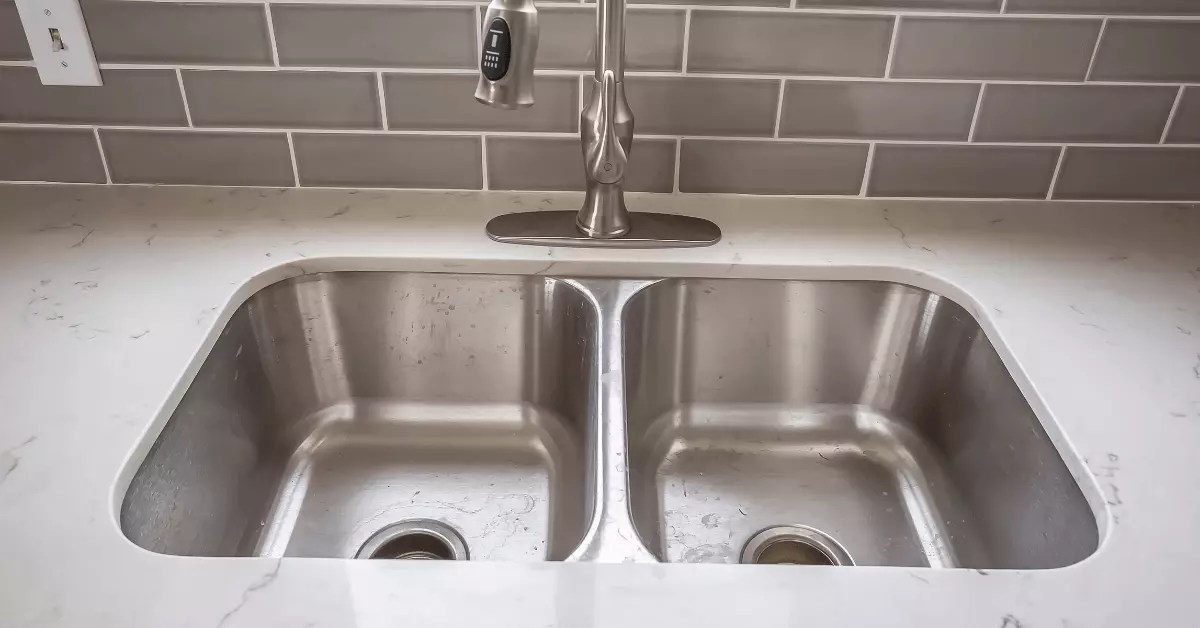 Best Undermount Kitchen Sinks In August 2022 [After Testing 33 Models]