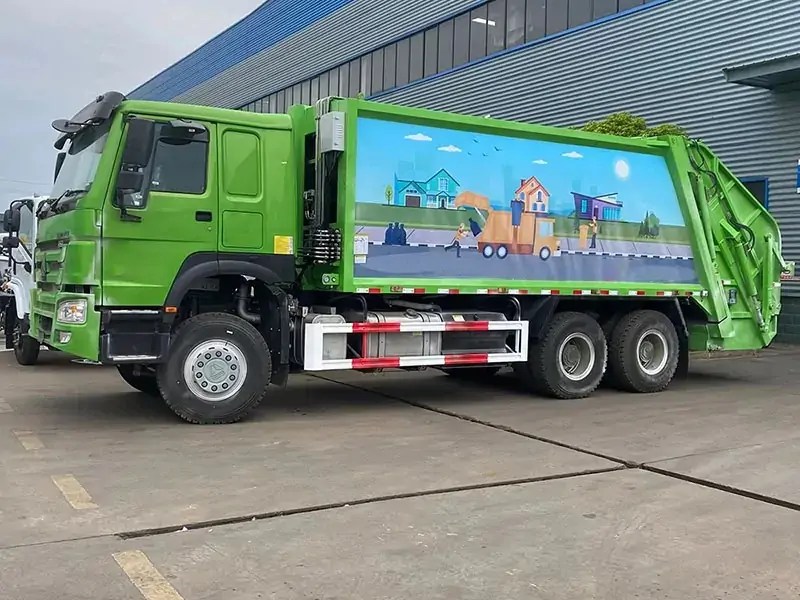 Howo Garbage Compactor Truck 100 Factory Price